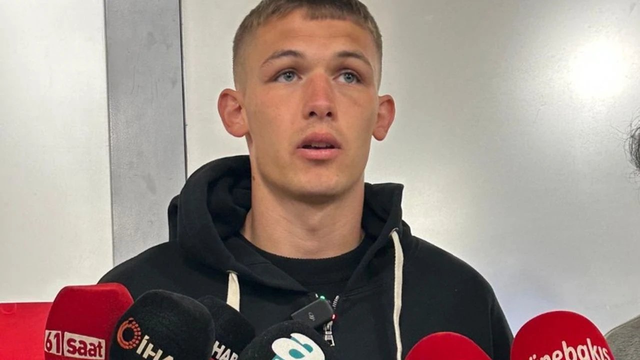 Trabzonspor’un prensipte anlaştığı Danylo Sikan Trabzon’a geldi 15 497595