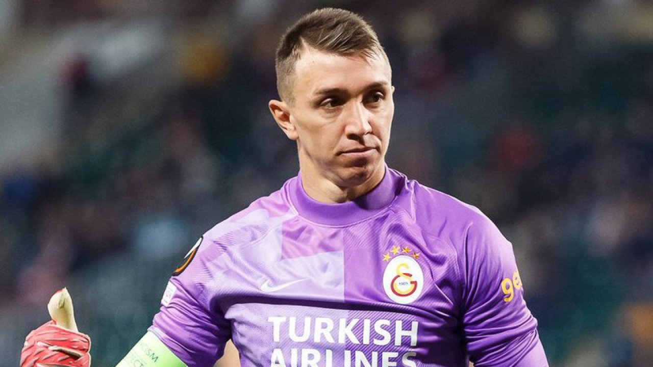 Galatasaray'dan Muslera'ya Övgü: Efsanevi Kaleci 1 497891