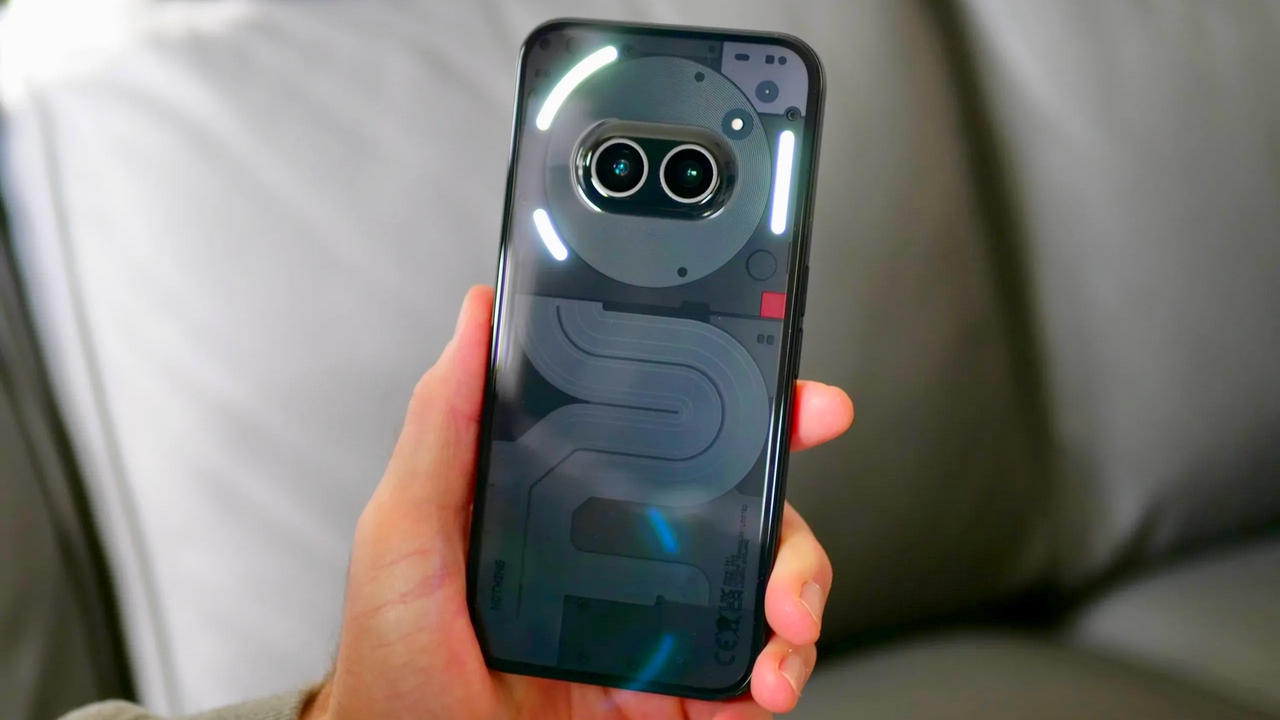 Nothing'den Phone (3) için şifreli paylaşım 12 Nothing Phone 2a