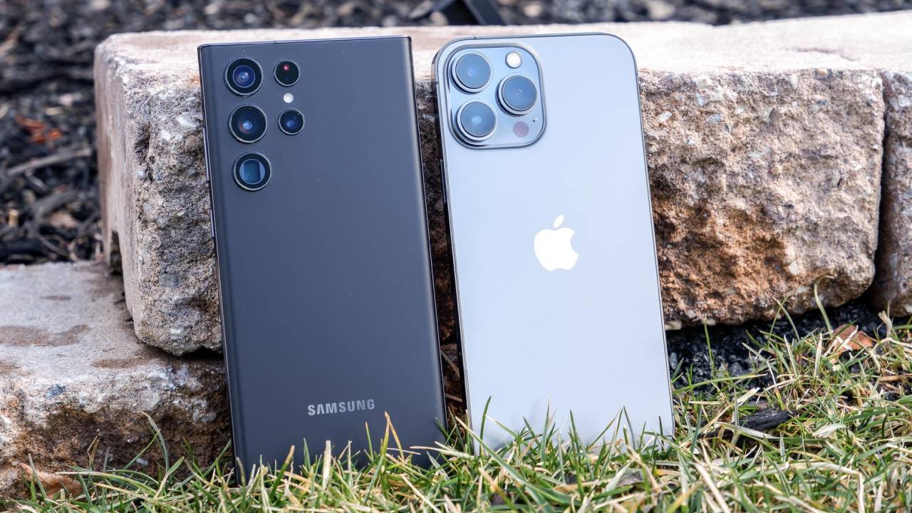 iPhone Samsung AI
