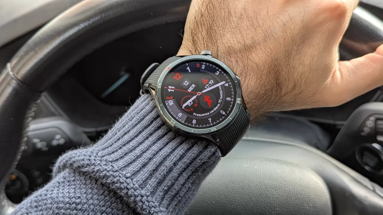 OnePlus Watch 3'ten şaşırtan baskı hatası! 4 OnePlus Watch 3ten sasirtan baski hatasi.webp