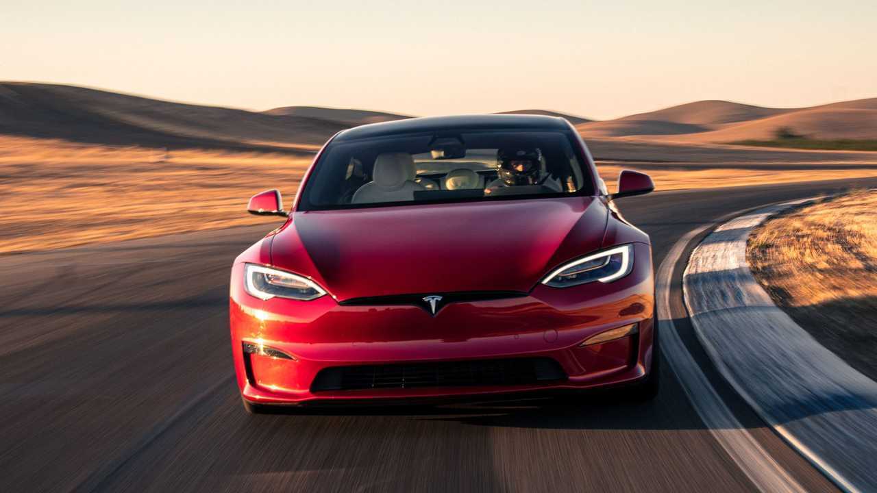 tesla batiyor mu satislar dibi gordu kapak