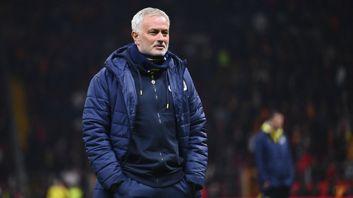 Tahkim Kurulu'ndan Mourinho'ya İndirim, Okan Buruk'un Ceza Kararı Değişmedi 6 502622