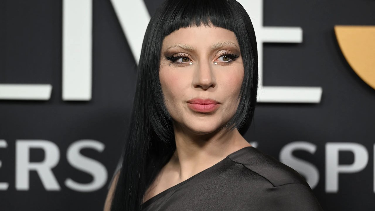 Lady Gaga'nın yeni albümü listelere zirveden girdi! 10 505993