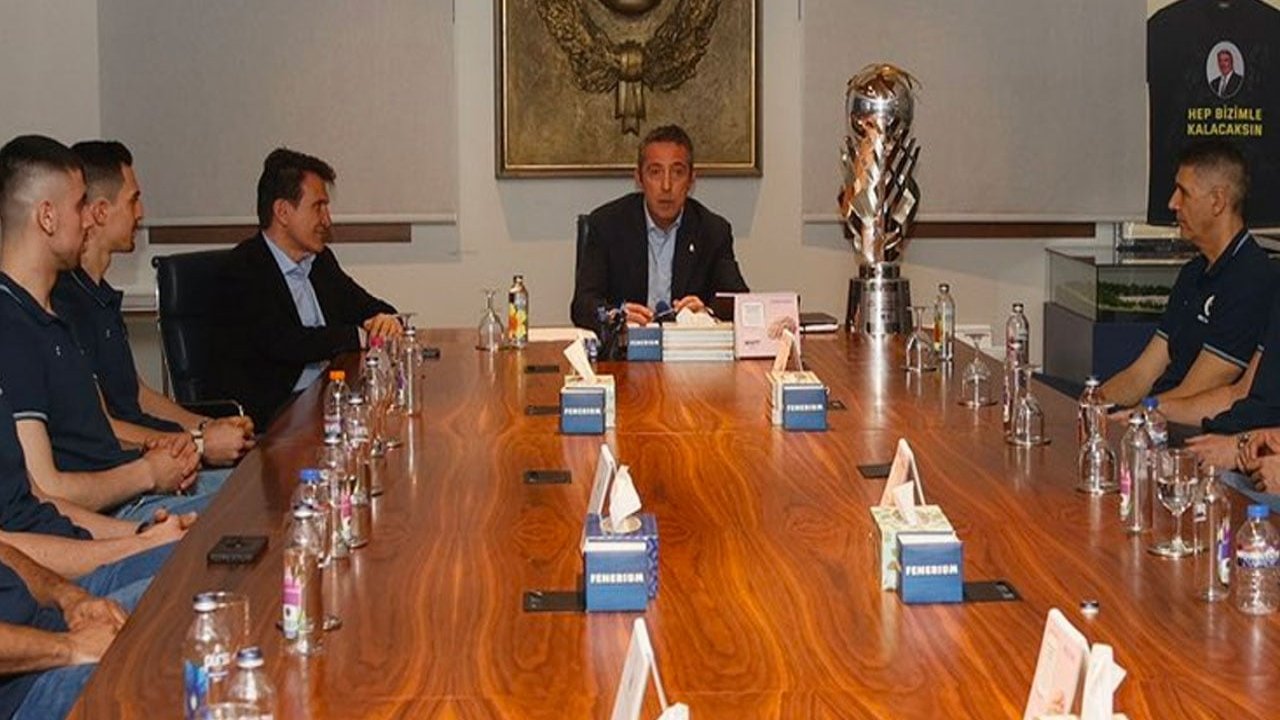 Ali Koç, kupayı şampiyon Fenerbahçe Medicana’dan aldı 6 507517