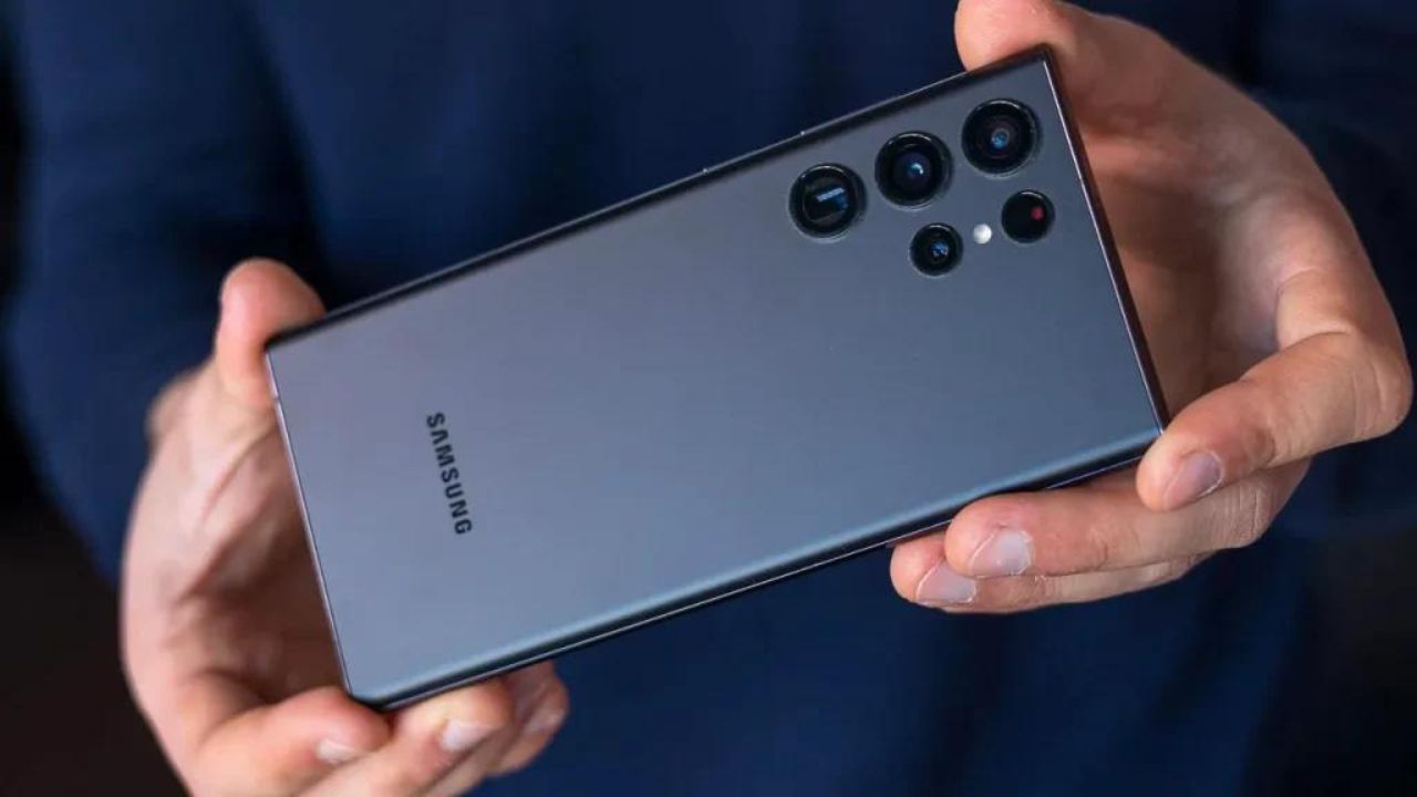 Samsung Galaxy Z Fold 5 için Mart 2025 güncellemesi yayında 1 samsung galaxy s24 ultra icin sikayetler artiyor 3