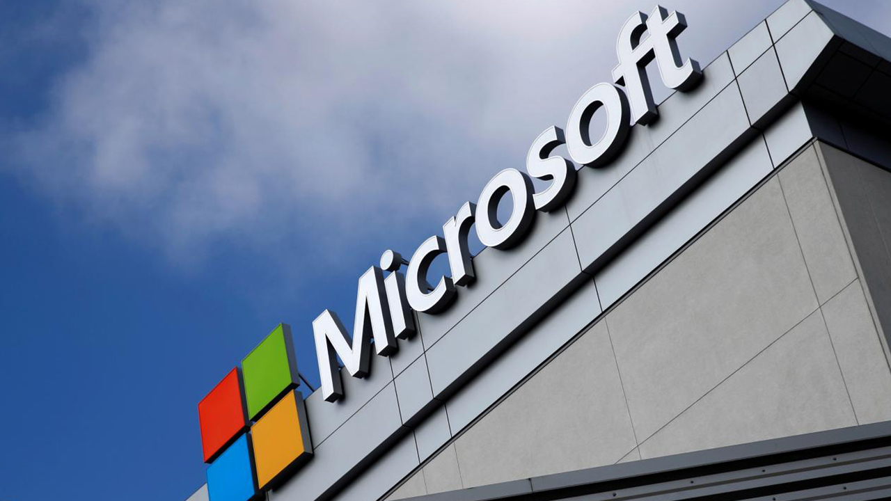 Microsoft, veri merkezi yatırımlarını azaltacak! Peki neden? 11 microsoft kar gelir