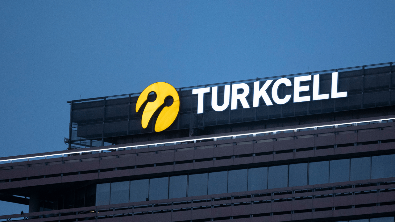 Turkcell kesintisinin nedeni belli oldu! 2 turkcell odine 5g bulut donusumu is birligi 1.webp