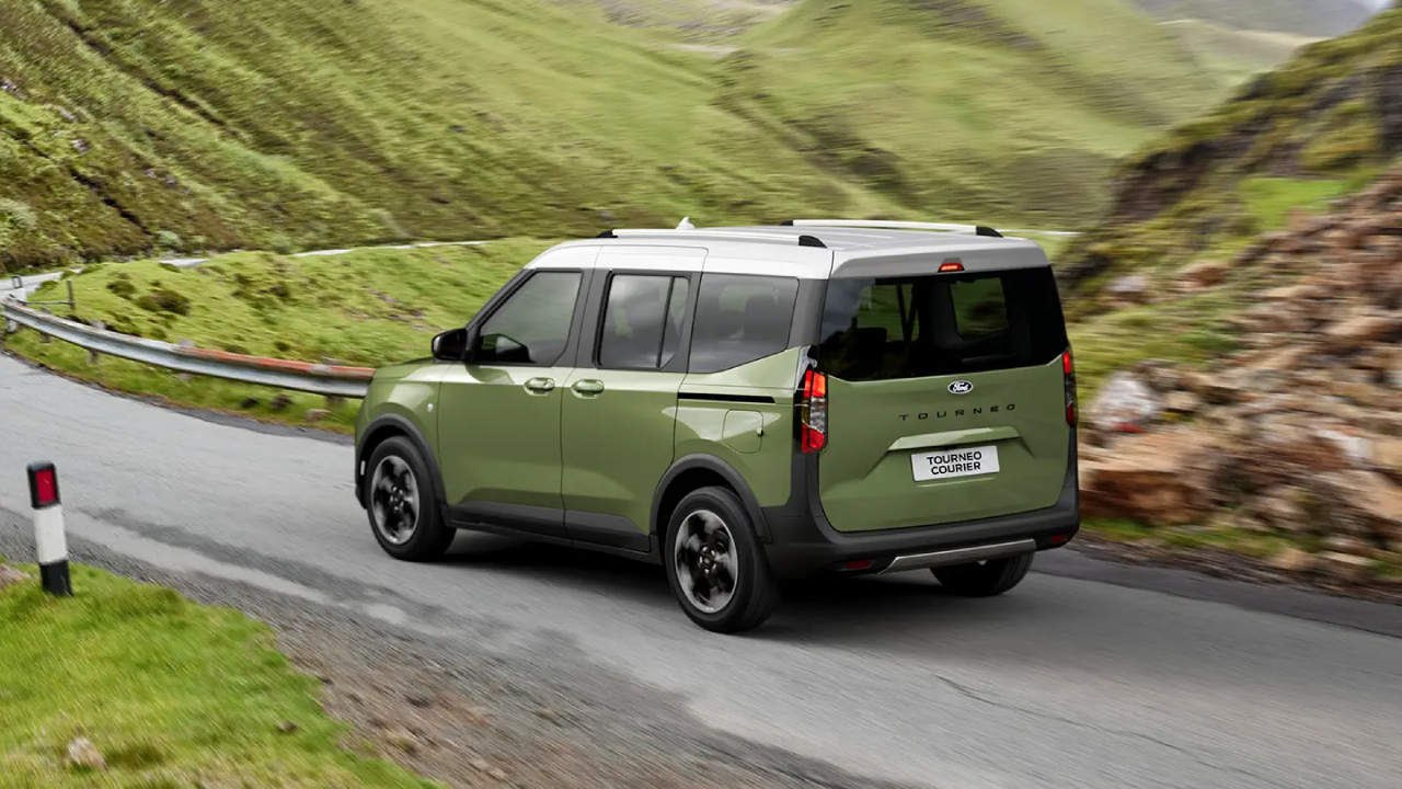 Yeni Ford Tourneo Courier fiyat listesi! 4 ford 2