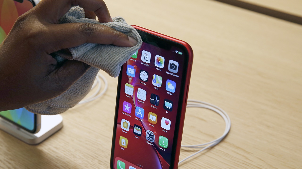 telefon ekrani nasil temizlenir dikkat etmeniz gerekenler