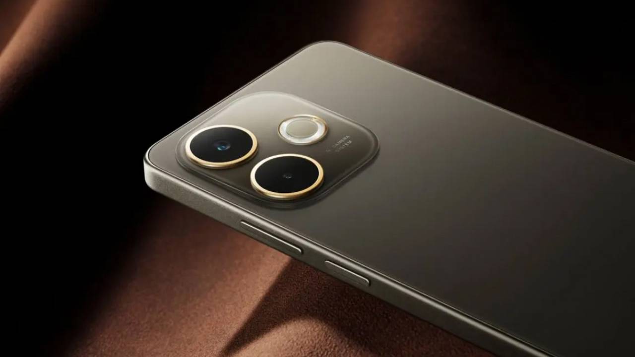 Oppo A5 Pro 5G 1