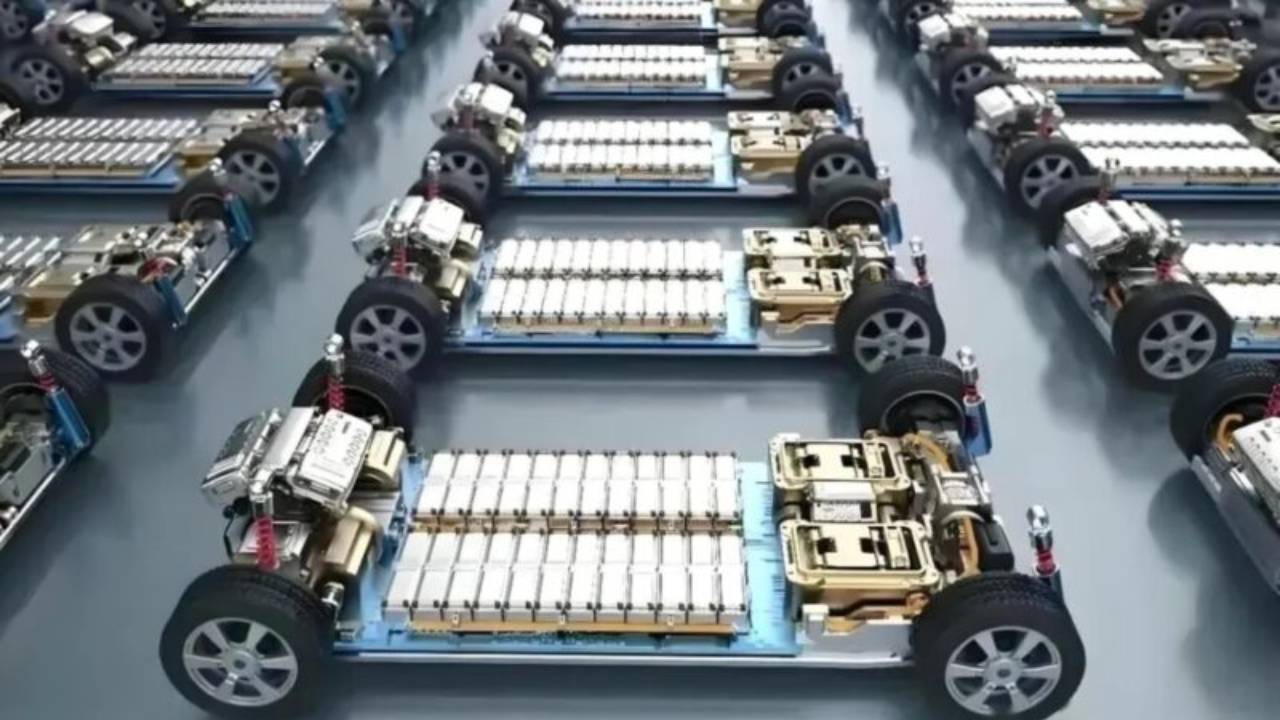 Şimdi Tesla düşünsün! Xiaomi, katı hal batarya yarışına girdi 3 Xiaomi 3
