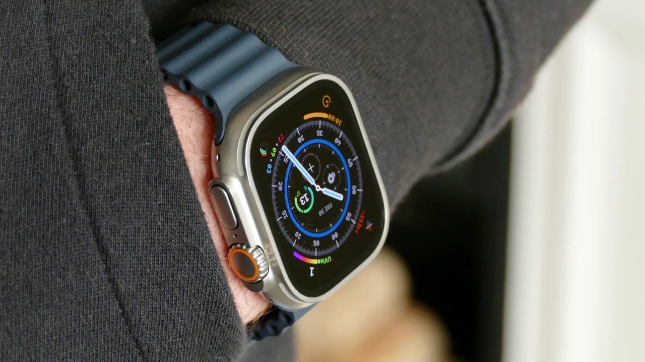 yeni apple watch ultra microled ekran