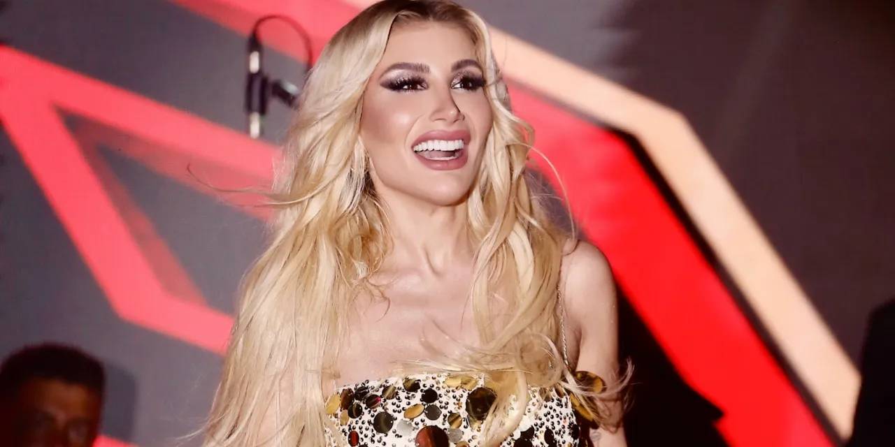 İrem Derici merdivenden düşerek hastaneye kaldırıldı 14 537050