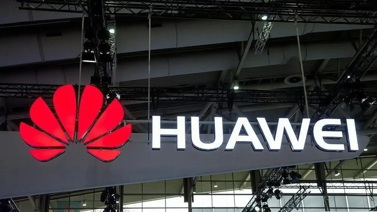 Huawei 5G Çipleri Sayesinde Zirveye Geri Döndü! 1 Huawei HM740 kurumsal HarmonyOS ile sahneye cikti