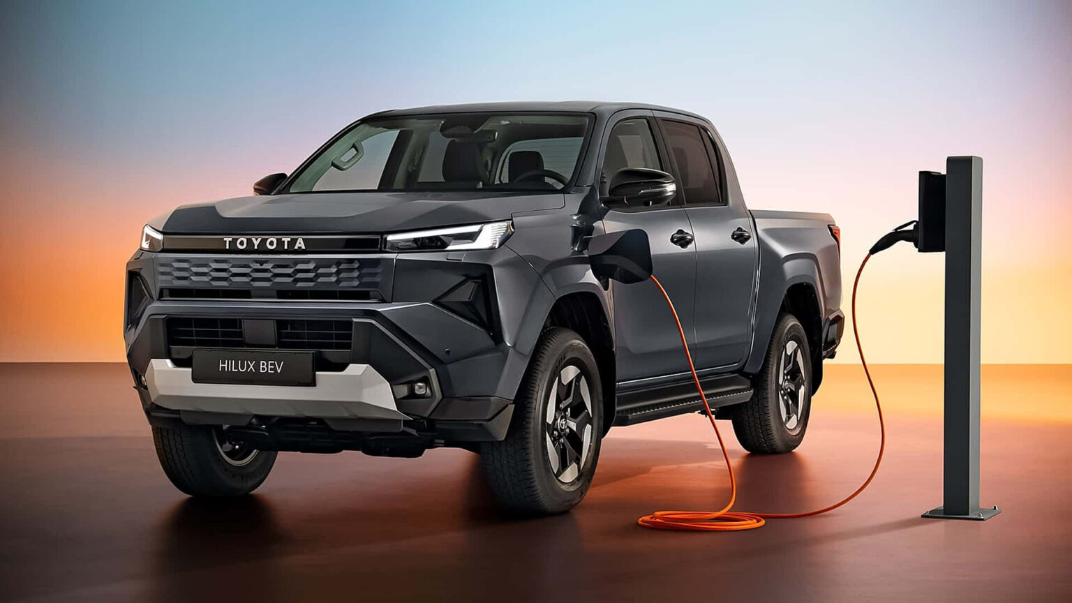 Yeni Toyota Hilux elektrikli versiyonuyla tanıtıldı 8 toyota hilux 2026 4 1536x864 1