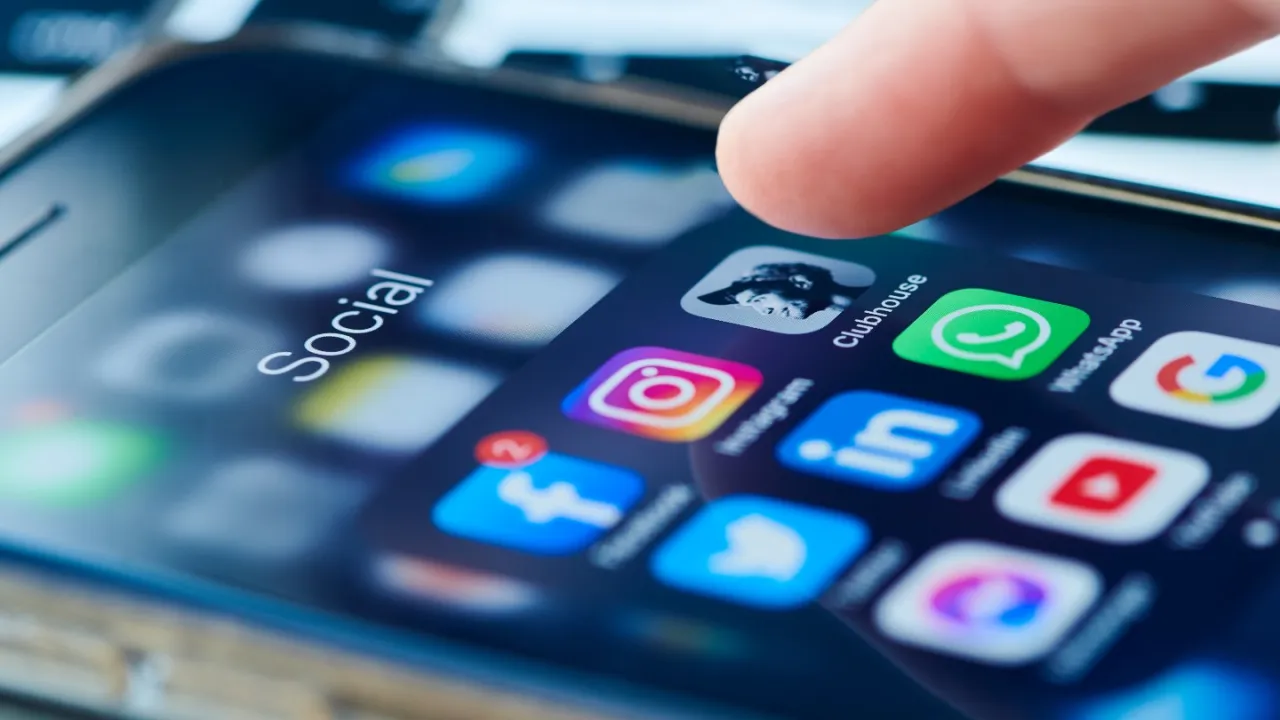 15 Yaş Altına Sosyal Medya Yasaklanıyor! 33 sosyal medya.webp